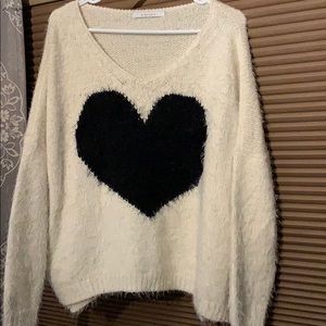 Dreamers black heart sweater 🖤
